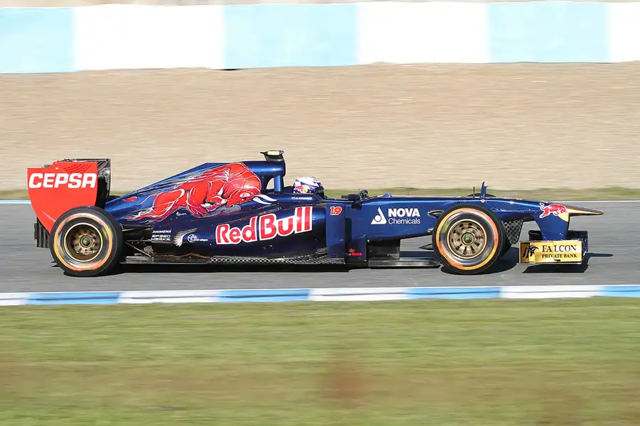 156 | 2013 | Jerez De La Frontera | Toro Rosso-Ferrari STR8 | Daniel Ricciardo | © carsten riede fotografie