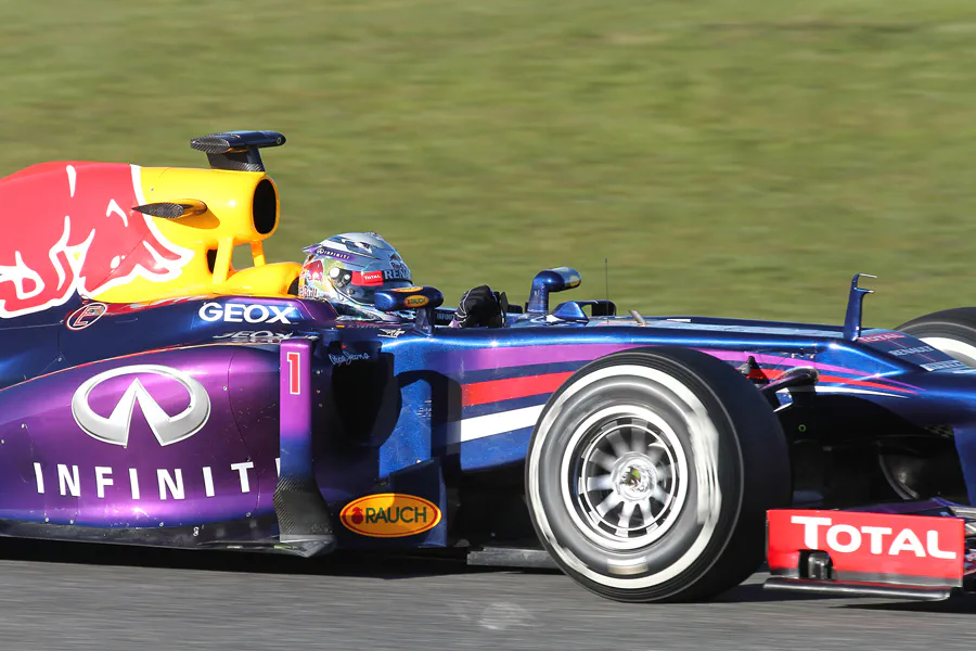 122 | 2013 | Jerez De La Frontera | Red Bull-Renault RB9 | Sebastian Vettel | © carsten riede fotografie