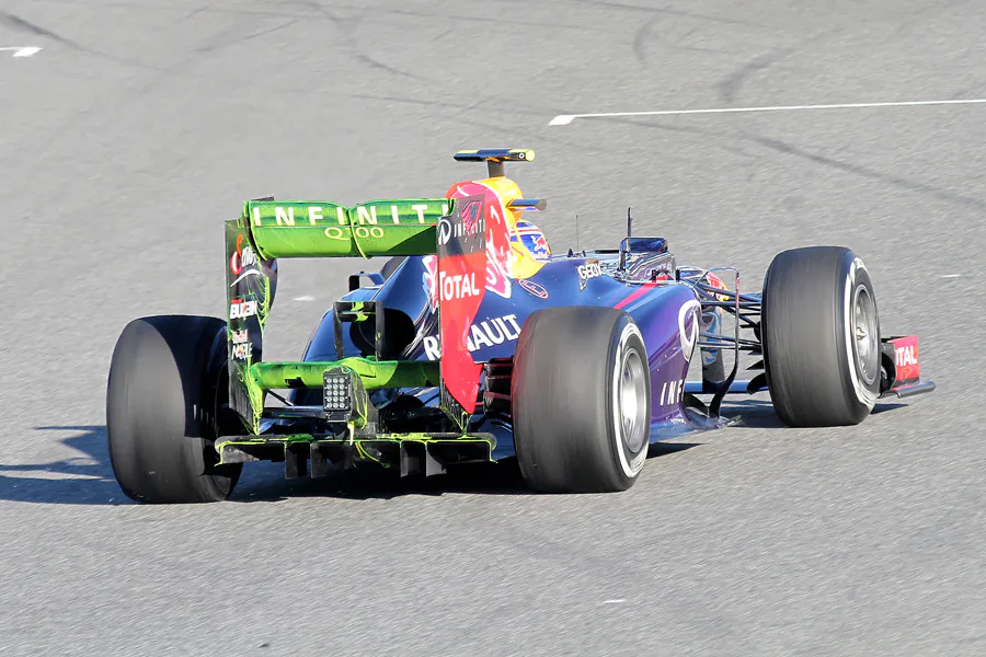 129 | 2013 | Jerez De La Frontera | Red Bull-Renault RB9 | Mark Webber | © carsten riede fotografie