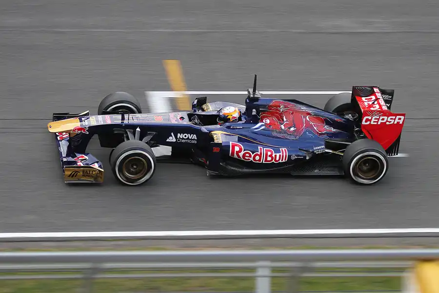 172 | 2013 | Barcelona | Toro Rosso-Ferrari STR8 | Jean-Eric Vergne | © carsten riede fotografie
