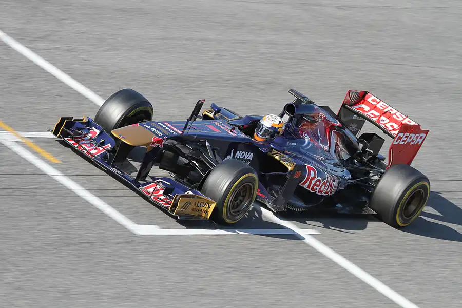 176 | 2013 | Barcelona | Toro Rosso-Ferrari STR8 | Jean-Eric Vergne | © carsten riede fotografie