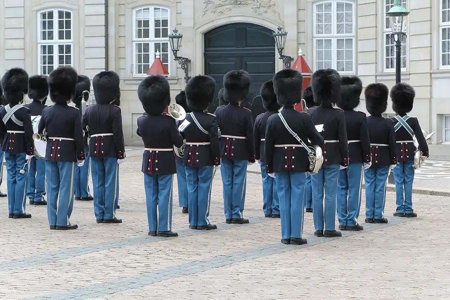 037 | 2013 | København | Amalienborg Plads | Amalienborg Wachablösung | © carsten riede fotografie