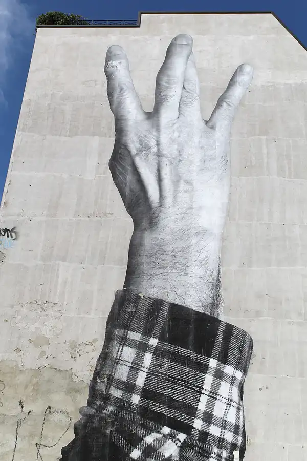 020 | 2013 | Berlin | JR – The Wrinkles Of The City | Invalidenstrasse | © carsten riede fotografie