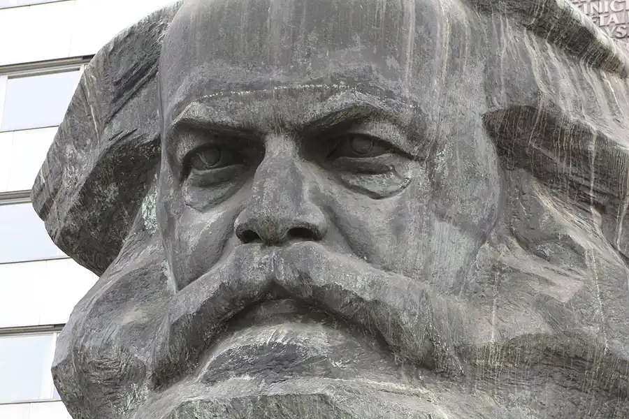 025 | 2013 | Chemnitz | Karl-Marx-Monument | © carsten riede fotografie