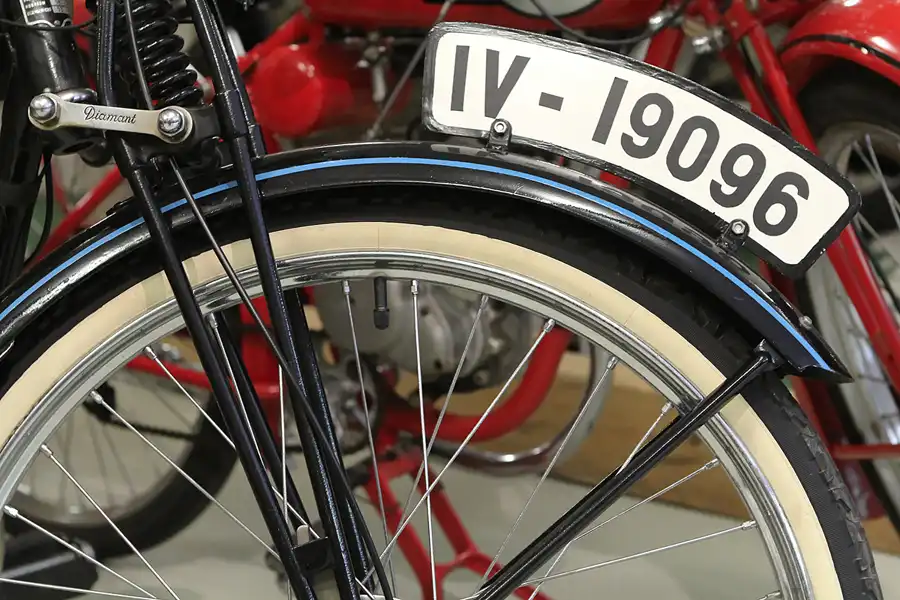 012 | 2013 | Chemnitz | Museum für Sächsische Fahrzeuge | © carsten riede fotografie