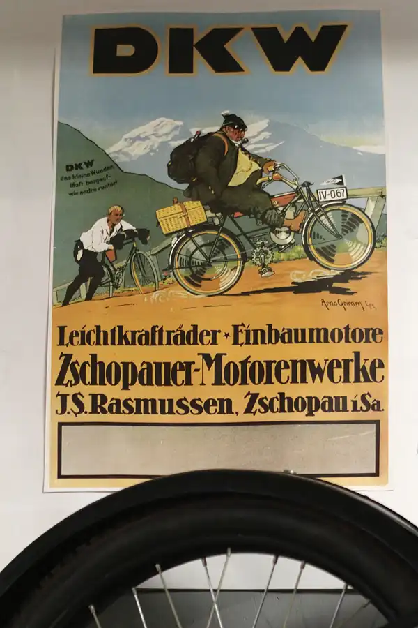 020 | 2013 | Chemnitz | Museum für Sächsische Fahrzeuge | © carsten riede fotografie
