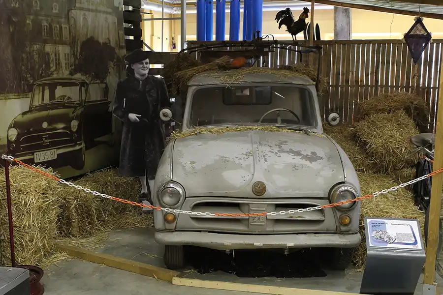 044 | 2013 | Zwickau | AUTOmobile Trabantausstellung | © carsten riede fotografie