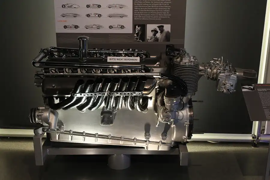 045 | 2013 | Zwickau | August Horch Museum | © carsten riede fotografie