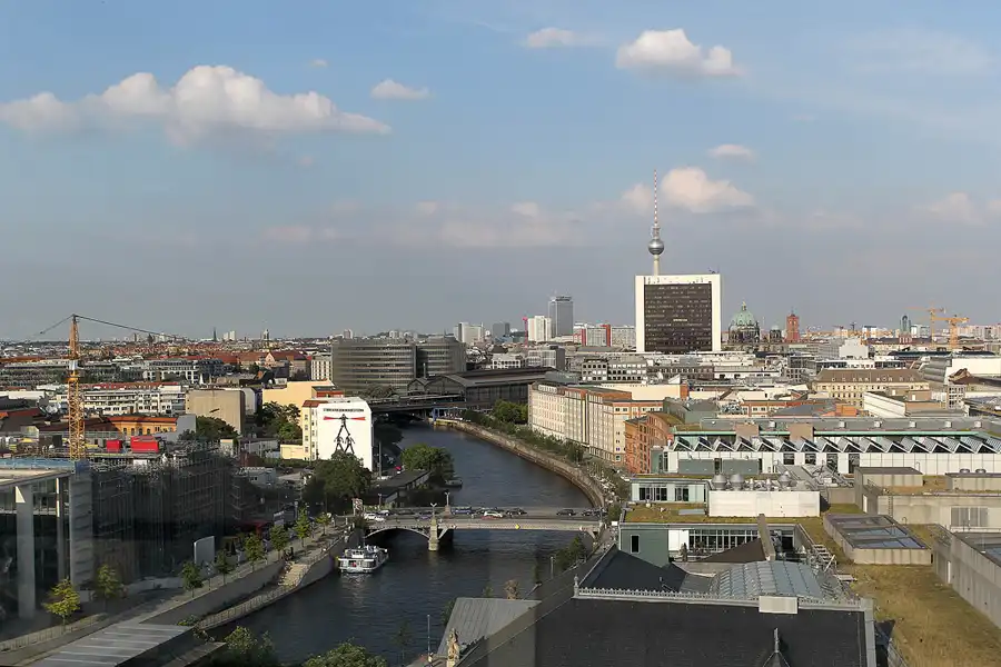 047 | 2013 | Berlin | Reichstag – Deutscher Bundestag | Blick von der Dachterrasse | © carsten riede fotografie