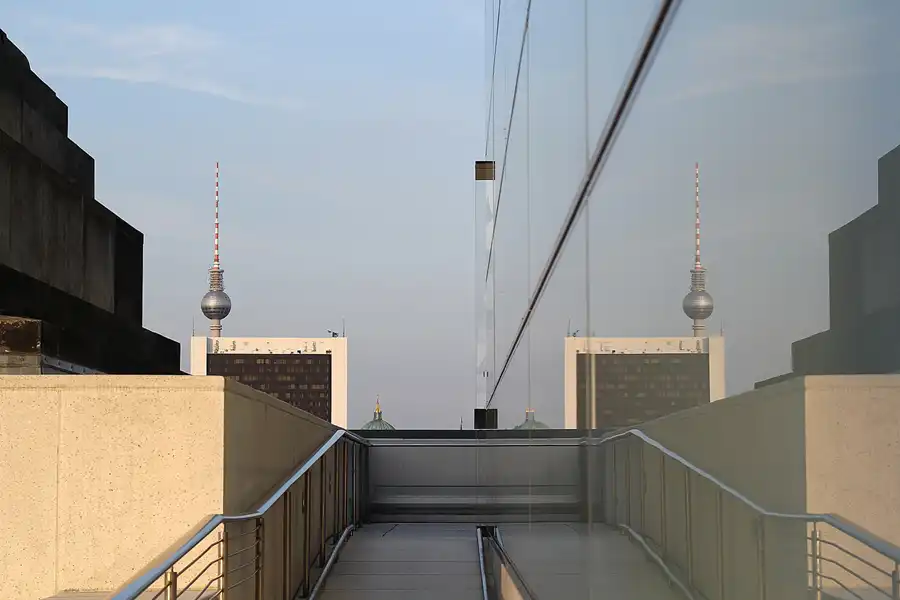 049 | 2013 | Berlin | Reichstag – Deutscher Bundestag | Blick von der Dachterrasse | © carsten riede fotografie