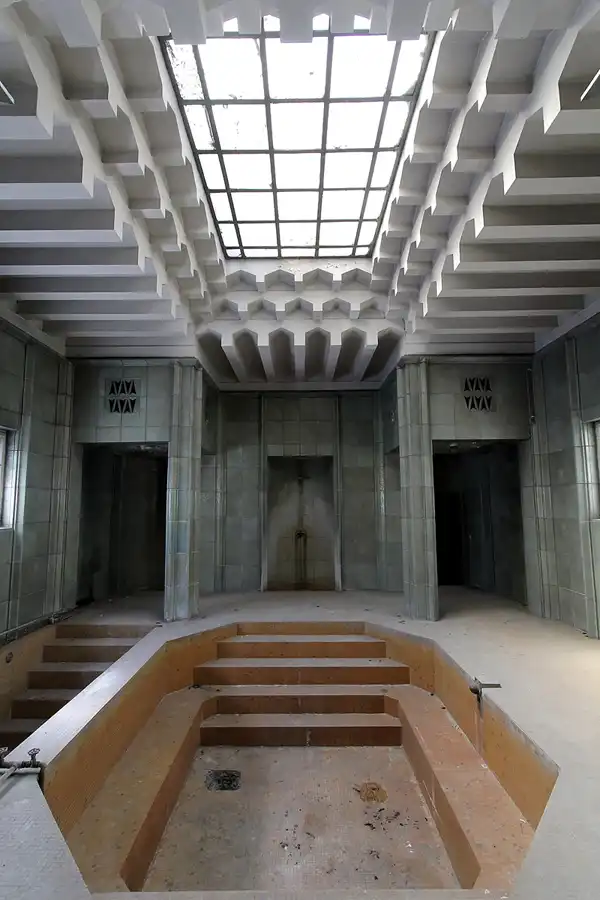 024 | 2013 | Berlin | Stadtbad Lichtenberg – Hubertusbad | © carsten riede fotografie