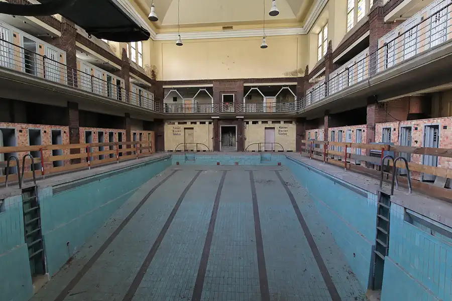 042 | 2013 | Berlin | Stadtbad Lichtenberg – Hubertusbad | © carsten riede fotografie