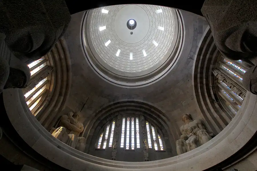 025 | 2013 | Leipzig | Völkerschlachtdenkmal | © carsten riede fotografie