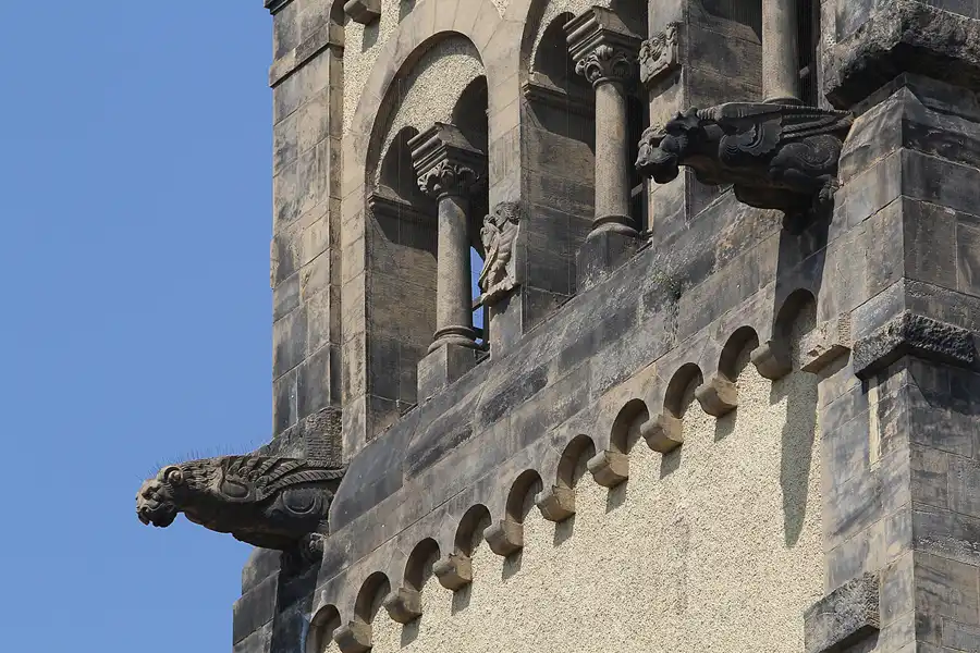 017 | 2013 | Leipzig | Südfriedhof | © carsten riede fotografie
