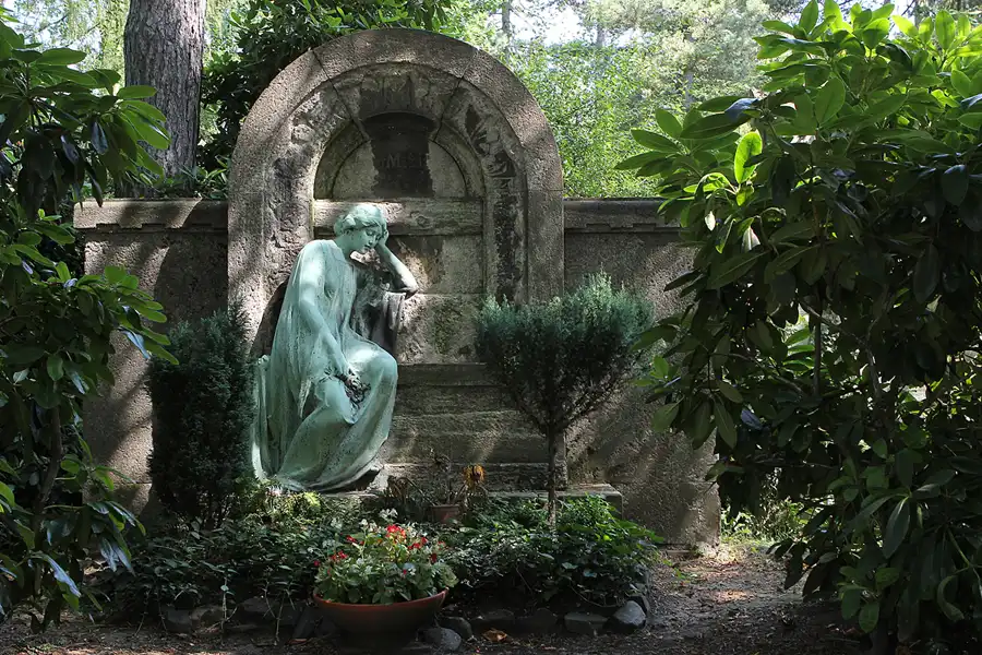 033 | 2013 | Leipzig | Südfriedhof | © carsten riede fotografie