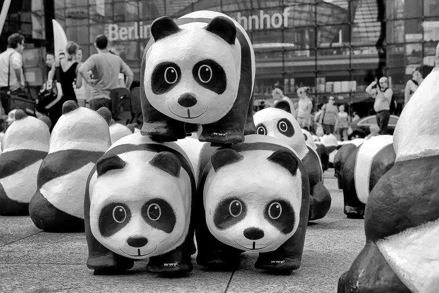012 | 2013 | Berlin | 1600 Pandas on Tour | © carsten riede fotografie