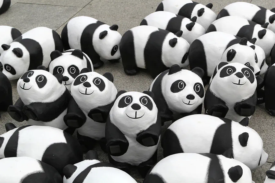 017 | 2013 | Berlin | 1600 Pandas on Tour | © carsten riede fotografie