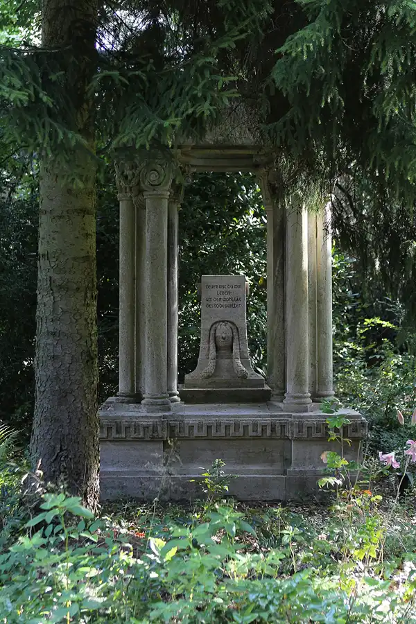 017 | 2013 | Stahnsdorf | Südwestkirchhof | © carsten riede fotografie