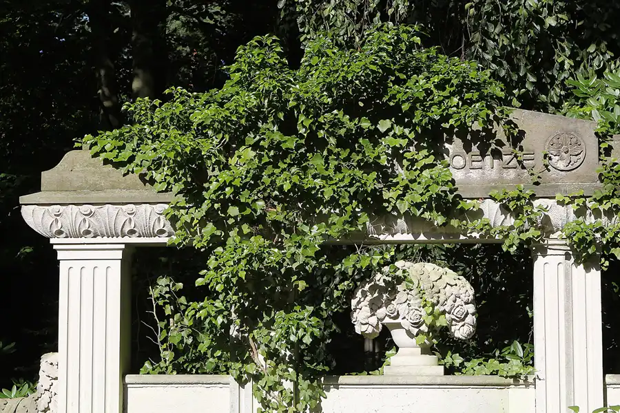 020 | 2013 | Stahnsdorf | Südwestkirchhof | © carsten riede fotografie