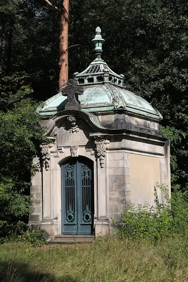 051 | 2013 | Stahnsdorf | Südwestkirchhof | © carsten riede fotografie