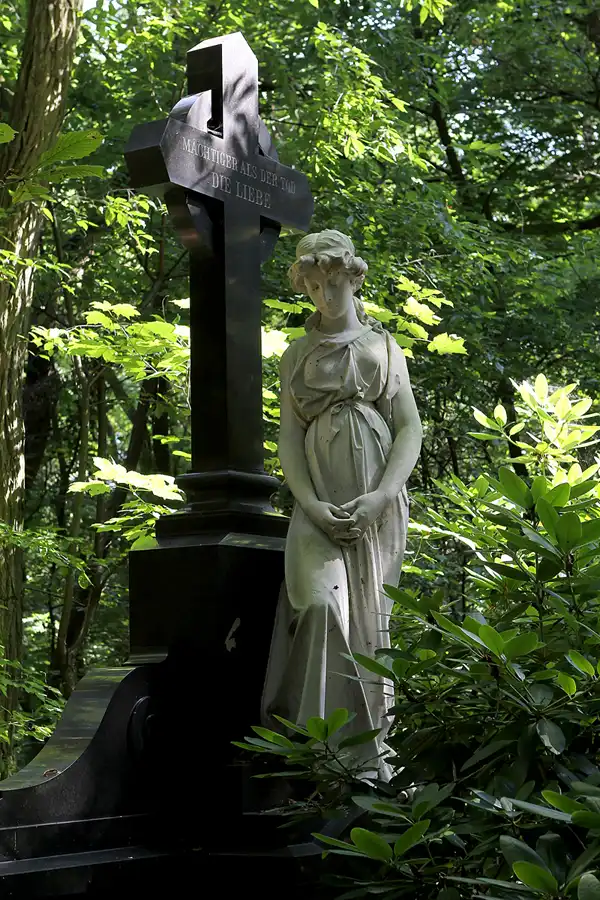 071 | 2013 | Stahnsdorf | Südwestkirchhof | © carsten riede fotografie