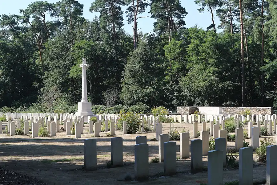 108 | 2013 | Stahnsdorf | Südwestkirchhof – Berlin South Western Cemetery | © carsten riede fotografie