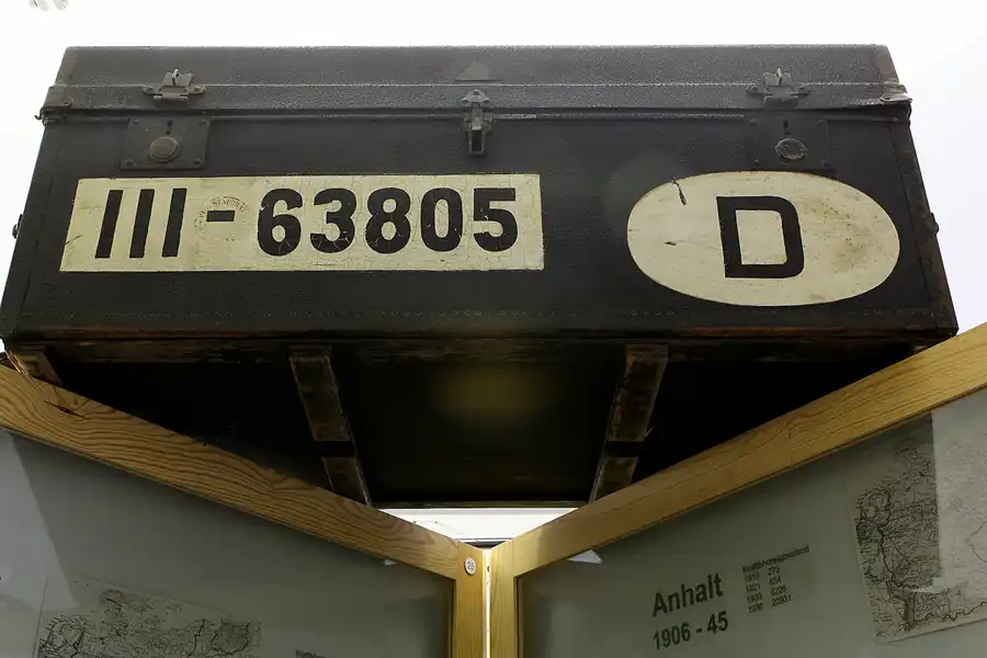 007 | 2013 | Grossolbersdorf | Internationales Museum für Nummernschilder, Verkehrs- und Zulassungsgeschichte | © carsten riede fotografie