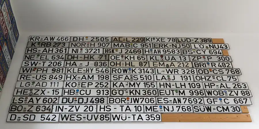 044 | 2013 | Grossolbersdorf | Internationales Museum für Nummernschilder, Verkehrs- und Zulassungsgeschichte | © carsten riede fotografie