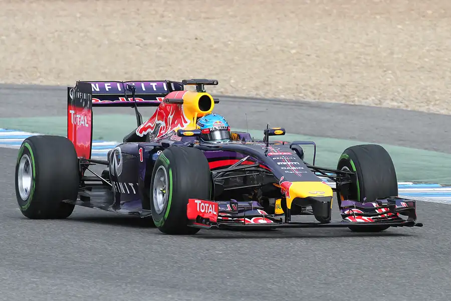112 | 2014 | Jerez De La Frontera | Red Bull-Renault RB10 | Sebastian Vettel | © carsten riede fotografie