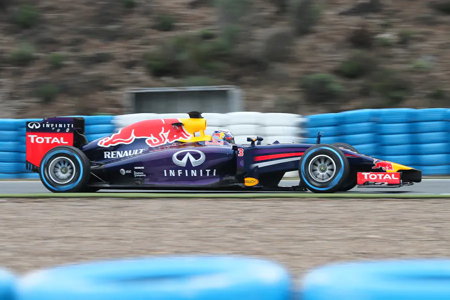 111 | 2014 | Jerez De La Frontera | Red Bull-Renault RB10 | Daniel Ricciardo | © carsten riede fotografie