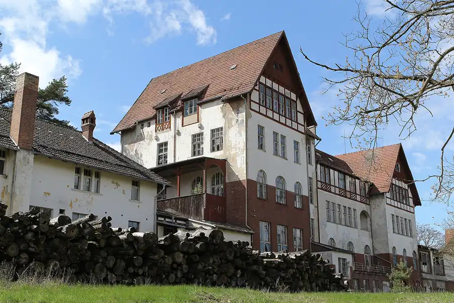 067 | 2014 | Hohenlychen | Heilanstalten Hohenlychen | © carsten riede fotografie