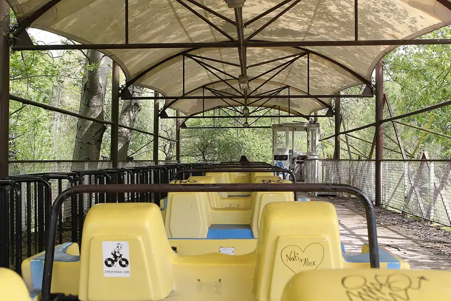 055 | 2014 | Berlin | Spreepark | © carsten riede fotografie