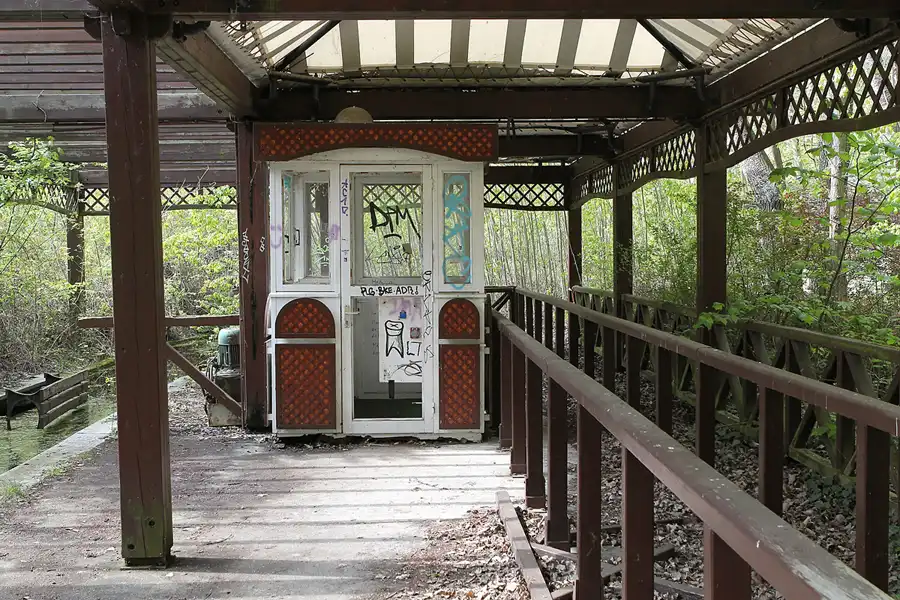 067 | 2014 | Berlin | Spreepark | © carsten riede fotografie