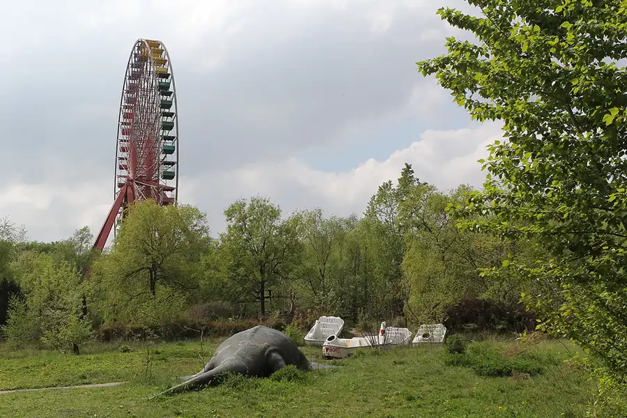 069 | 2014 | Berlin | Spreepark | © carsten riede fotografie