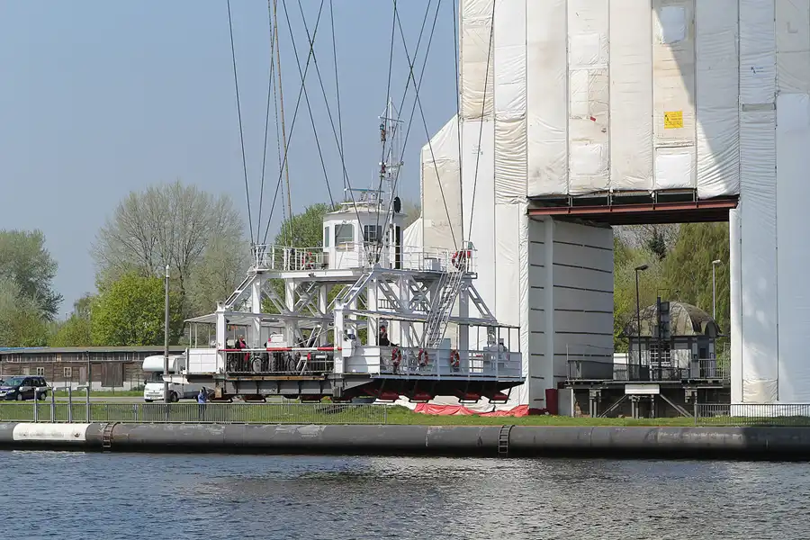 002 | 2014 | Rendsburg | Rendsburger Hochbrücke – Schwebefähre | © carsten riede fotografie