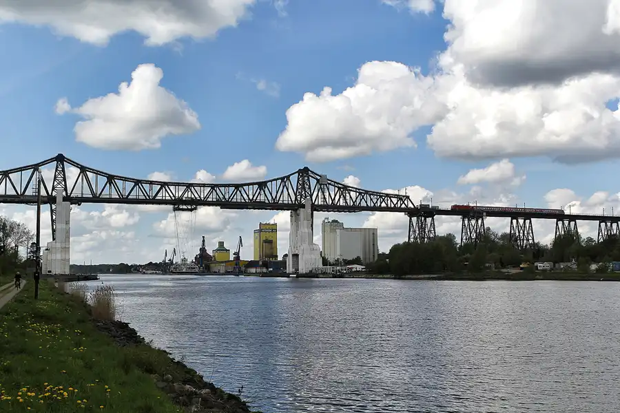 029 | 2014 | Rendsburg | Rendsburger Hochbrücke – Schwebefähre | © carsten riede fotografie