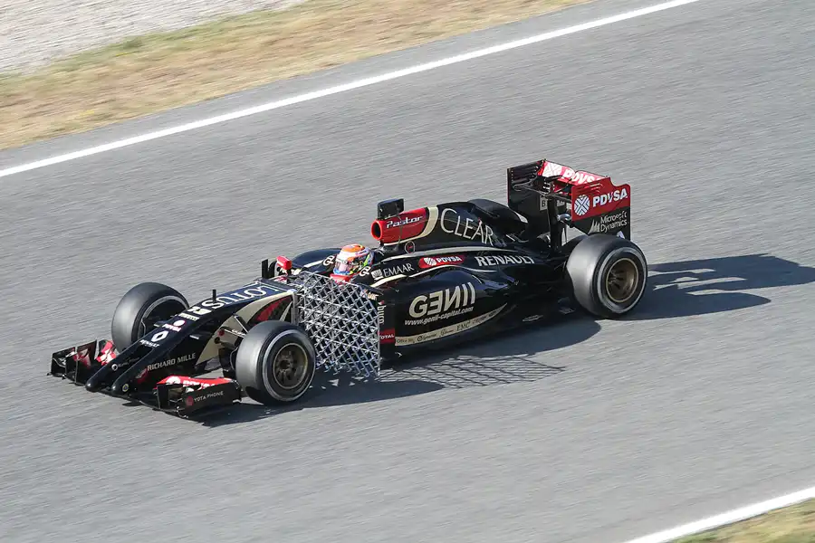 052 | 2014 | Barcelona | Lotus-Renault E22 | Pastor Maldonado | © carsten riede fotografie