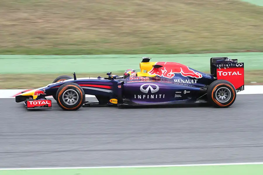 179 | 2014 | Barcelona | Red Bull-Renault RB10 | Sebastien Buemi | © carsten riede fotografie
