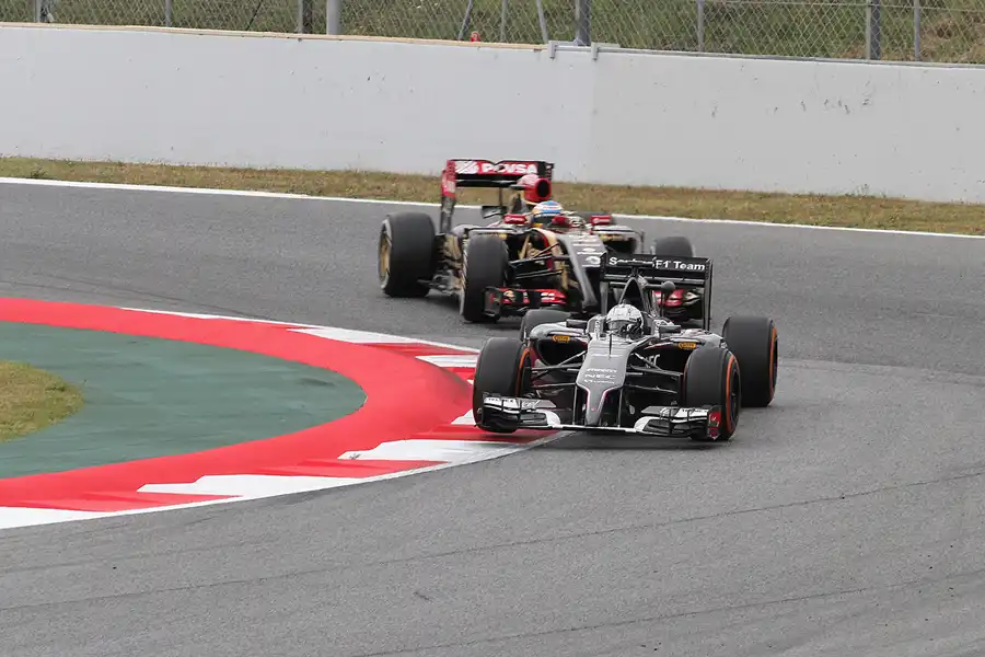 213 | 2014 | Barcelona | Sauber-Ferrari C33 | Esteban Gutierrez + Lotus-Renault E22 | Charles Pic | © carsten riede fotografie