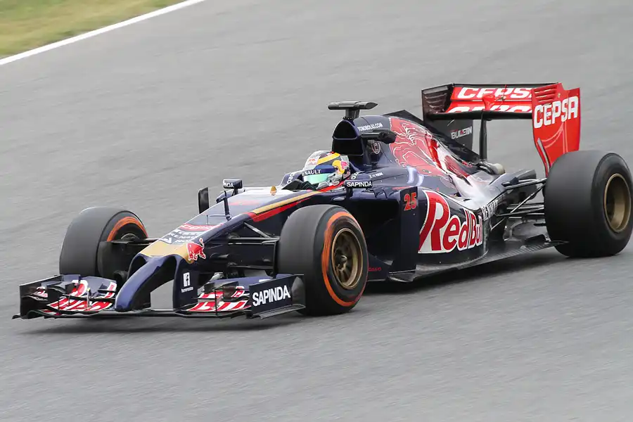 260 | 2014 | Barcelona | Toro Rosso-Renault STR9 | Jean-Eric Vergne | © carsten riede fotografie