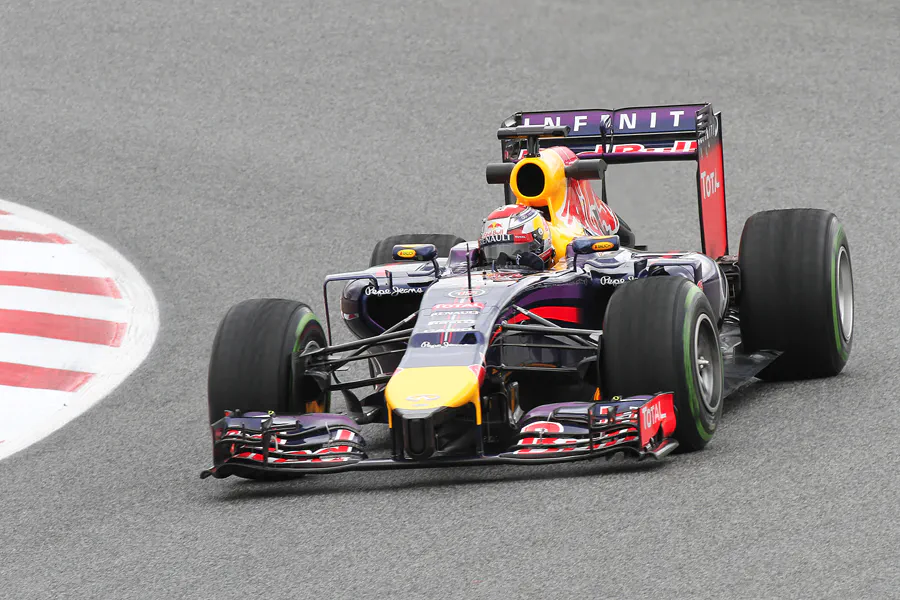 189 | 2014 | Barcelona | Red Bull-Renault RB10 | Sebastian Buemi | © carsten riede fotografie