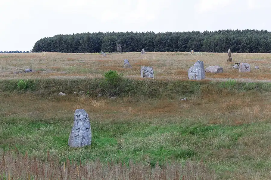 007 | 2014 | Henzendorf | Findlingspark | © carsten riede fotografie