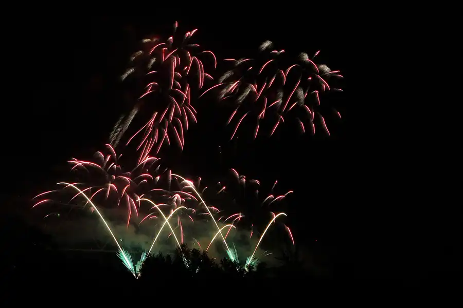043 | 2014 | Lichterfeld | Pyrogames – Duell der Feuerwerker | © carsten riede fotografie