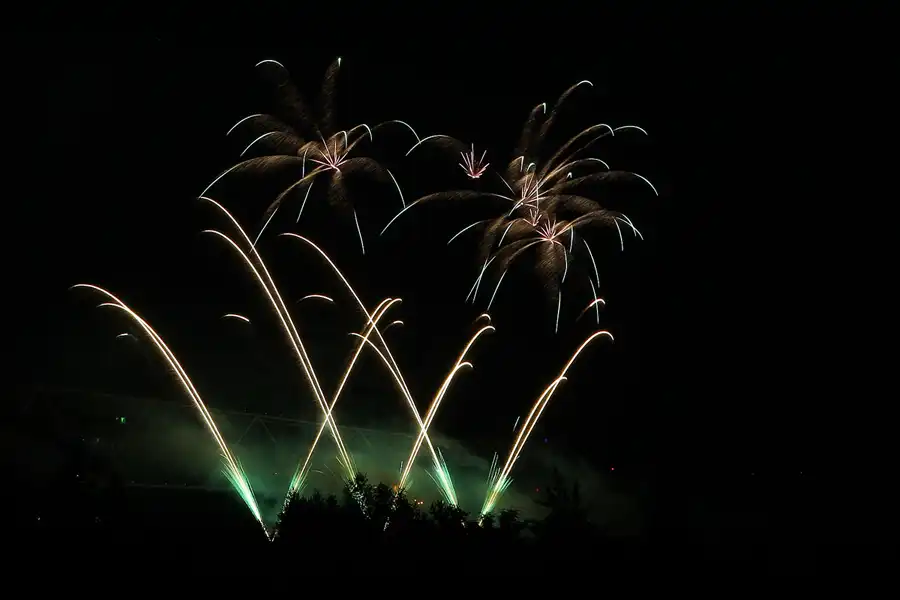 044 | 2014 | Lichterfeld | Pyrogames – Duell der Feuerwerker | © carsten riede fotografie