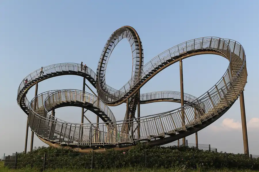 208 | 2014 | Duisburg | Tiger and Turtle – Magic Mountain | © carsten riede fotografie