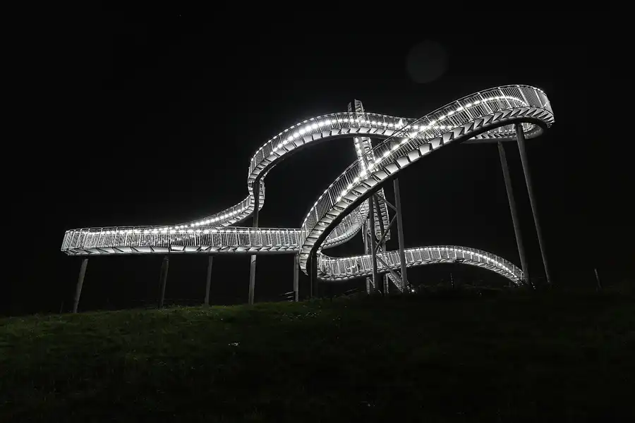 229 | 2014 | Duisburg | Tiger and Turtle – Magic Mountain | © carsten riede fotografie