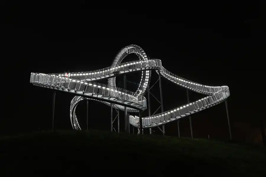 231 | 2014 | Duisburg | Tiger and Turtle – Magic Mountain | © carsten riede fotografie