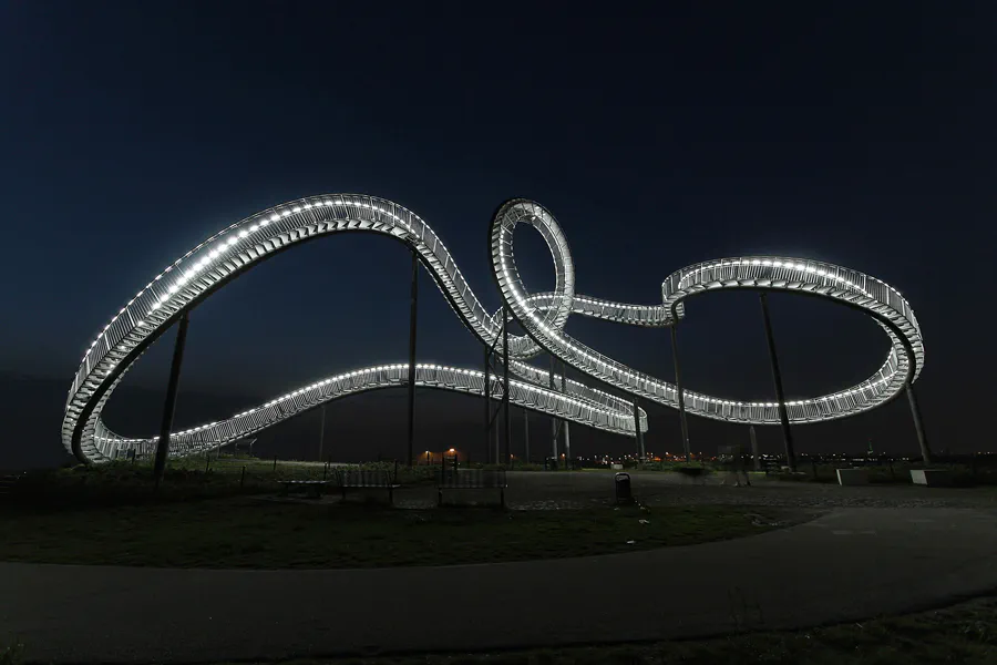 221 | 2014 | Duisburg | Tiger and Turtle – Magic Mountain | © carsten riede fotografie