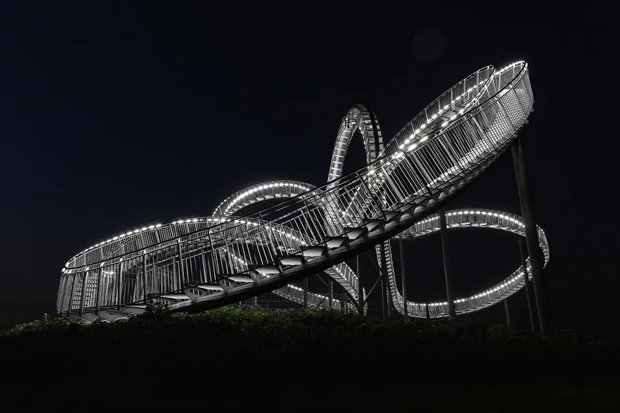 223 | 2014 | Duisburg | Tiger and Turtle – Magic Mountain | © carsten riede fotografie