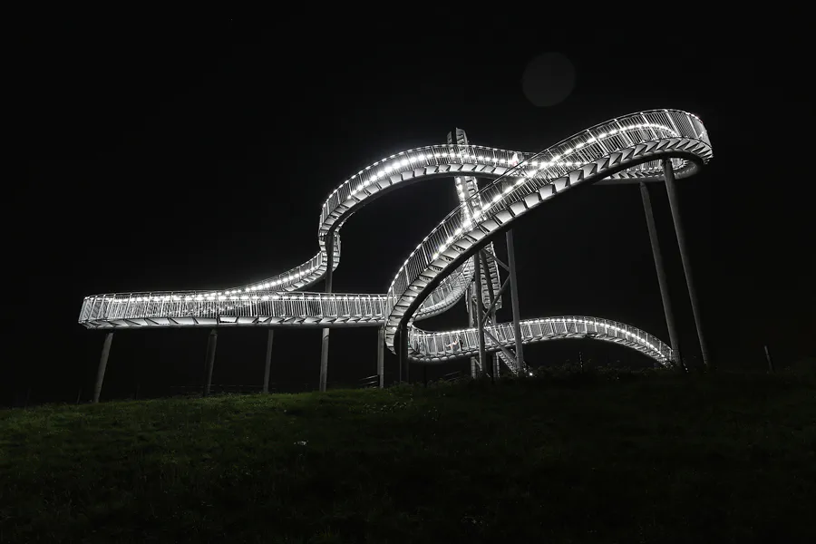 229 | 2014 | Duisburg | Tiger and Turtle – Magic Mountain | © carsten riede fotografie